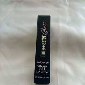 Swipe+Go Vitamin C & E Lip Gloss - Black